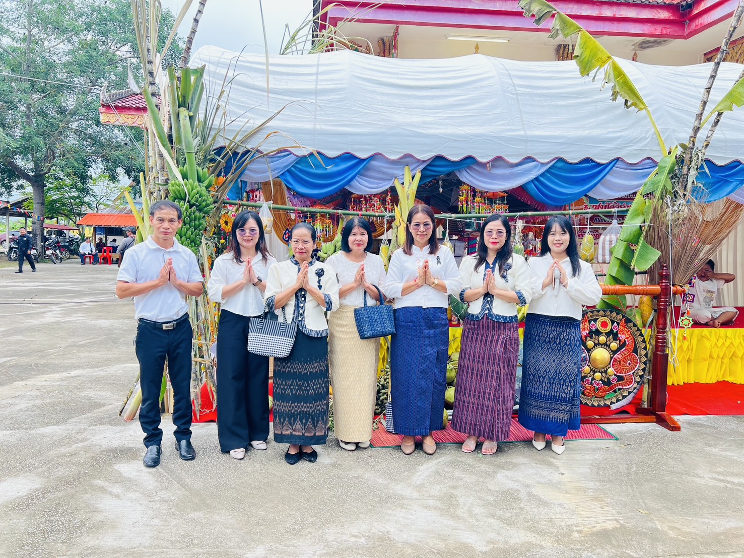 พช.กระนวน : ร่วมพิธีเจริญพระพุทธมนต์สมโภชองค์กฐินสามัคคีอำเภอกระนวน ประจำปี 2568
