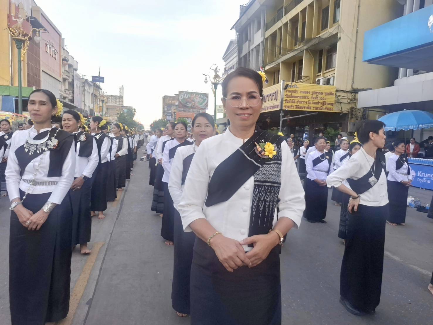 พช.กระนวน : ร่วมรำบวงสรวง 10 สิ่งศักดิ์สิทธิ์คู่เมืองขอนแก่น ฉลองขอนแก่น “ครบรอบ 228 ปี” ก่อนจัดงานเทศกาลไหมนานาชาติ ประเพณีผูกเสี่ยว และงานกาชาดจังหวัดขอนแก่น ประจำปี 2568