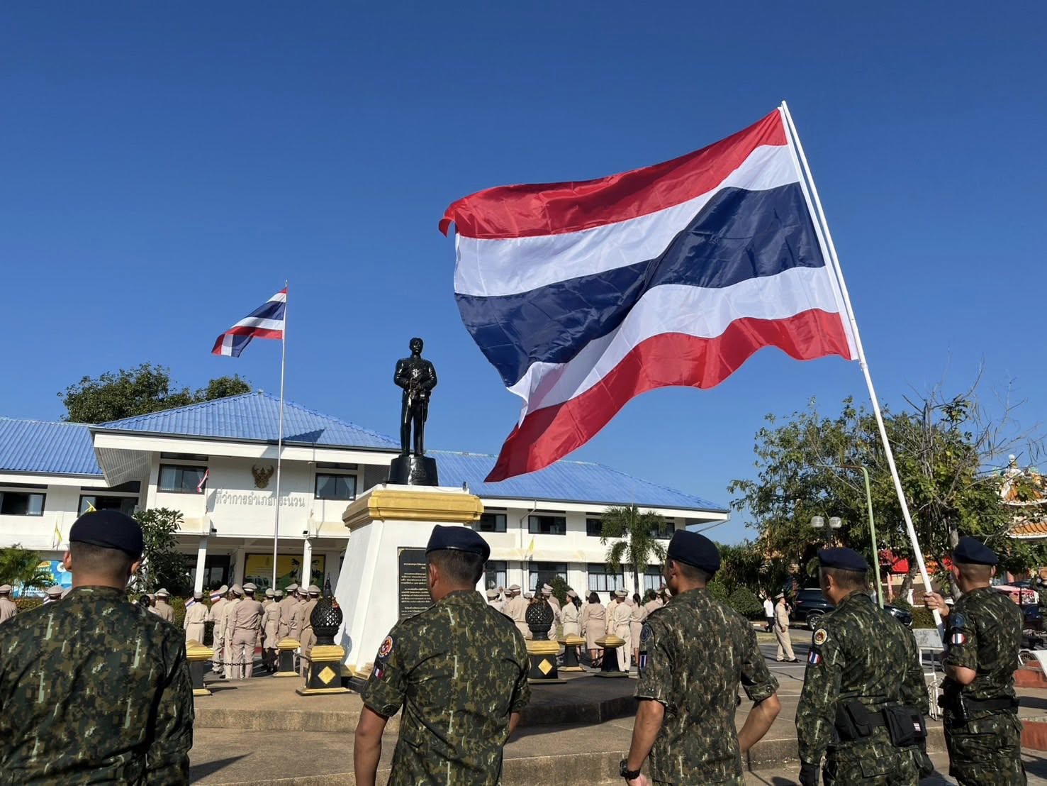 พช.กระนวน : ร่วมกิจกรรมส่งกำลังใจให้ทหารแนวหน้า และพี่น้องประชาชน ในพื้นที่ชายแดนไทย-กัมพูชา