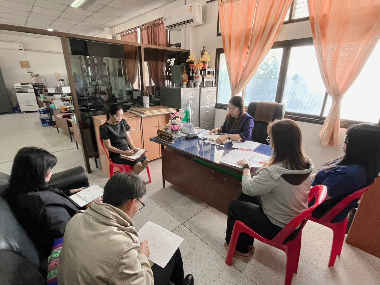 พช.กระนวน : ประชุมเจ้าหน้าที่ สำนักงานพัฒนาชุมชนอำเภอกระนวน